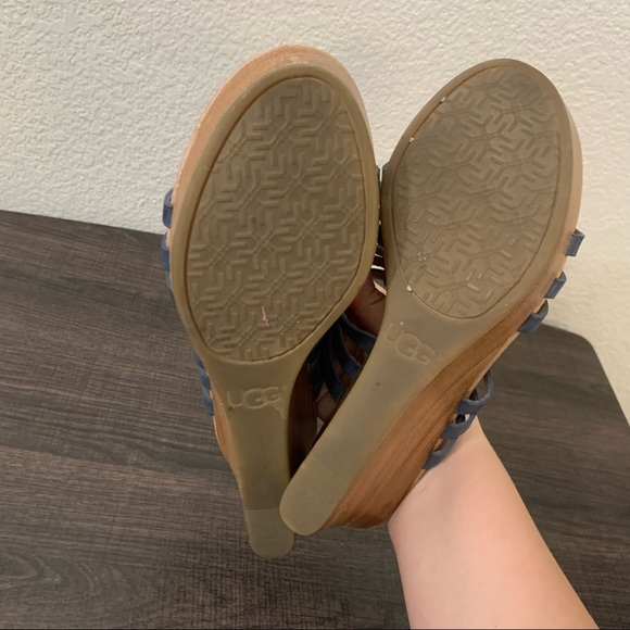 UGG blue leather wedge sandals size 7.5 - Picture 13 of 13